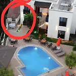 Hotel Derin