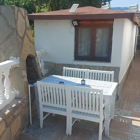 Derin Hotel